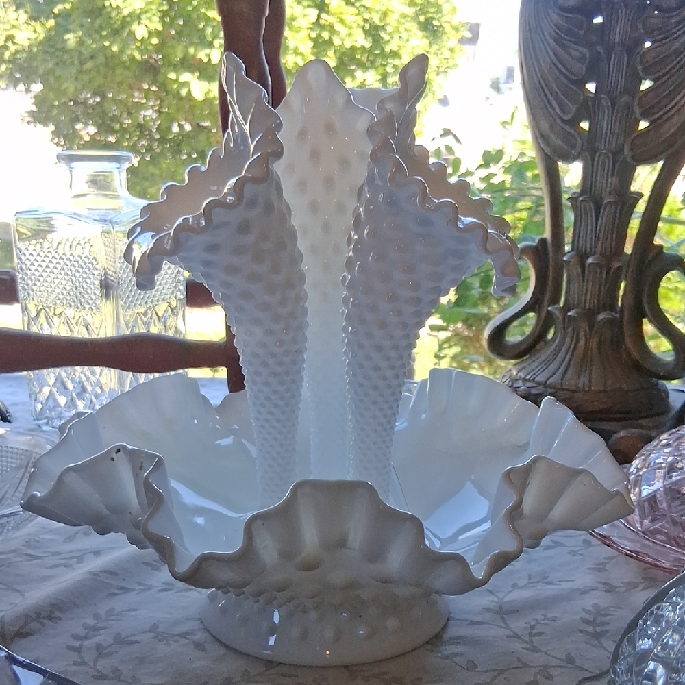 White Hobnail Ruffled Glass Vase
